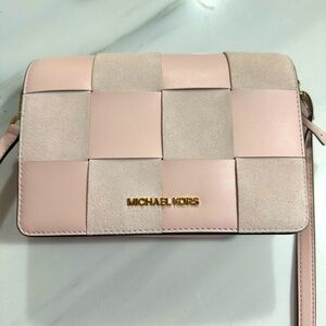 Authentic new and never used Michael Kors Handbag